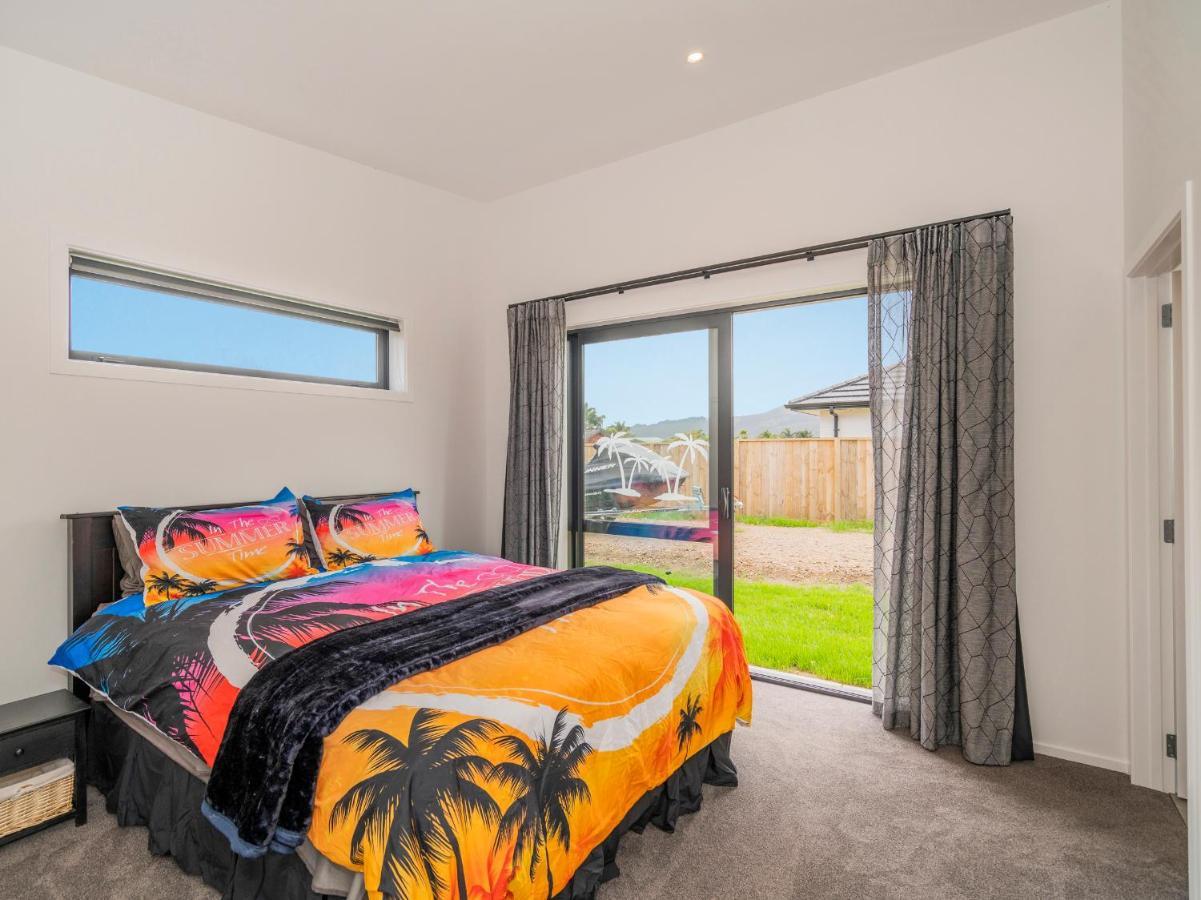Sun And Sea Sanctuary - Whitianga Holiday Home Exterior photo